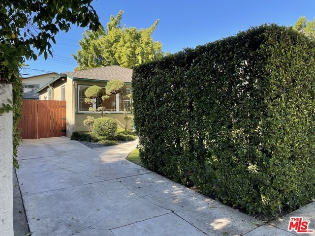 Photo - 511 N Sweetzer Ave