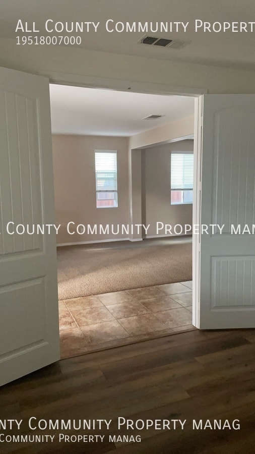 Photo - 40298 Hannah Way