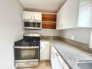 Photo - 532 W 77th St Apartment Unit 1/2