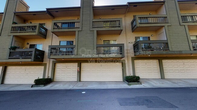 Photo - 3958 60th St