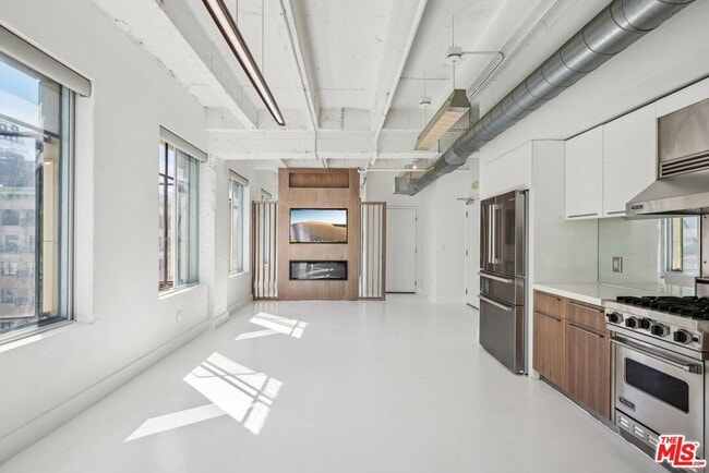 Photo - 6253 Hollywood Blvd Unit 1001