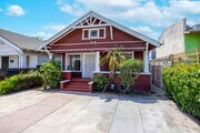 Photo - 1418 W Jefferson Blvd House