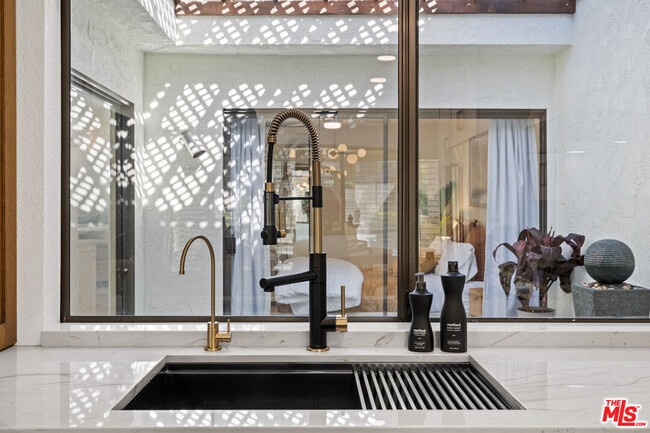 Photo - 72417 Rolling Knoll Dr