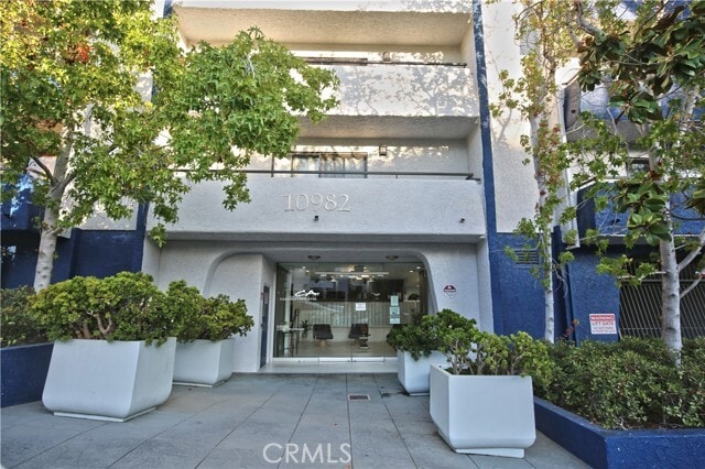 Photo - 10982 Roebling Ave Condo Unit 524