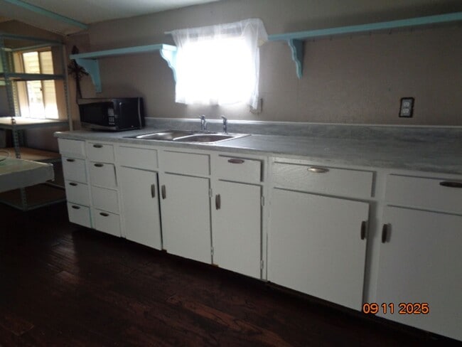 Photo - Bruckner/51st St West Unit B