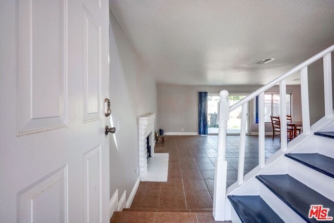 Photo - 13088 Tonikan Dr