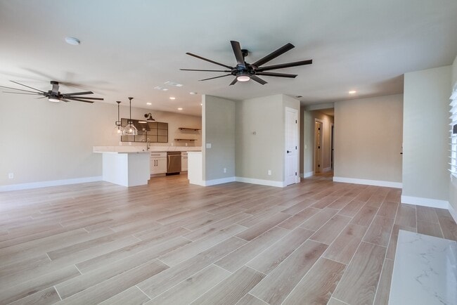 Photo - 1204 Palomar Pl House