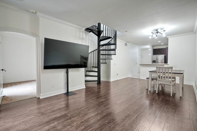 Building Photo - 1225 Island Ave