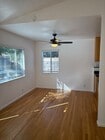 Photo - 129-129 McKee St