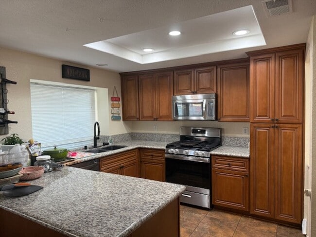 Photo - Beautiful 4 Bedroom, 3 Bathroom Home in Re...