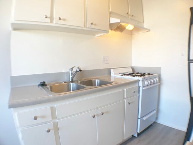 Photo - 3610 Midvale Ave Unit 205