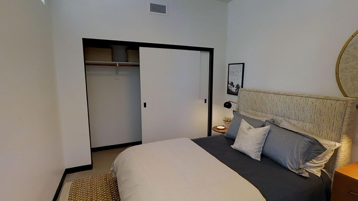 3D Tour - Edison Long Beach Apartments