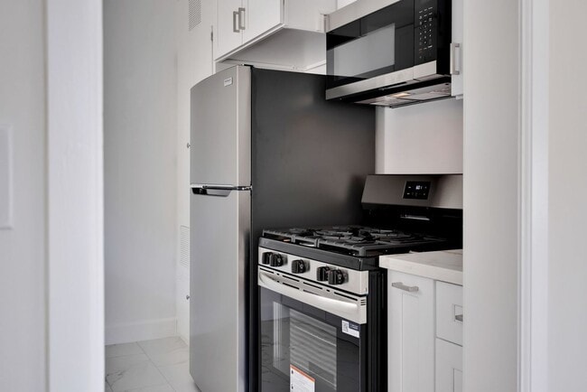 Photo - 1417 S Holt Luxury Investments LLC