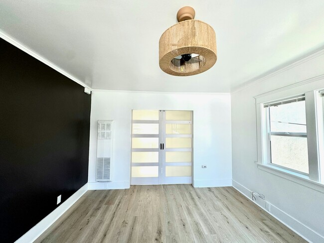 Photo - 279 Redondo Ave Unit 279 Redondo B