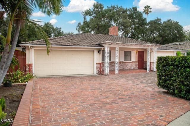 Photo - 568 Los Arboles Ln