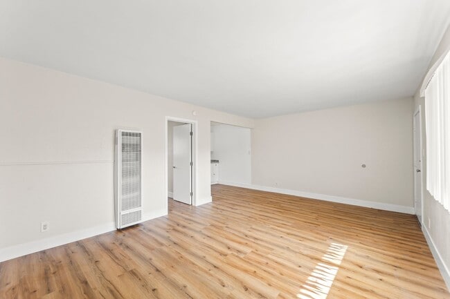 Photo - 1254 W 110th St Unit #7