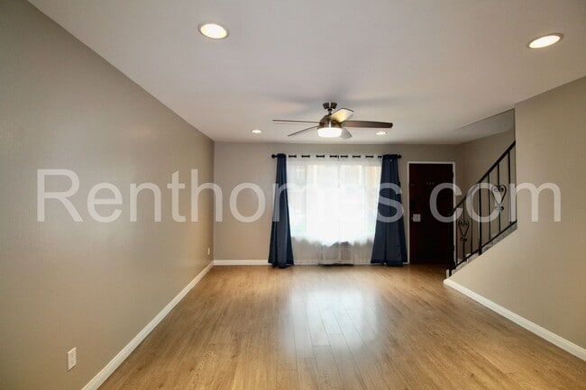 Photo - 9405 Gold Coast Dr