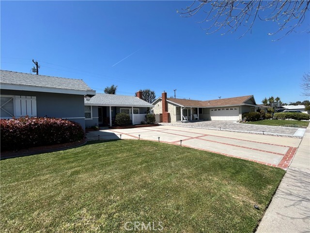 Photo - 22823 Date Ave