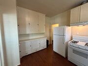 Photo - 112 N Primrose Ave Apartments