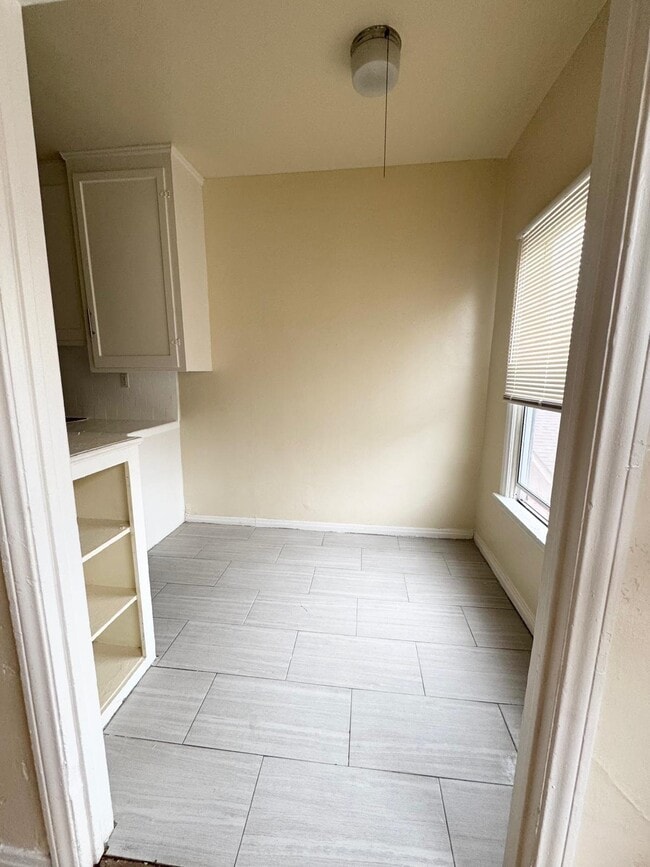 Photo - 1154 Normandie Ave Unit 101