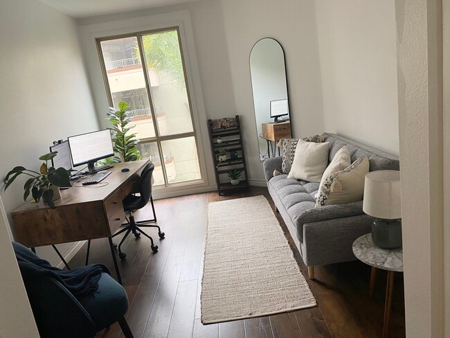 Photo - 1501 Front St Unit 433