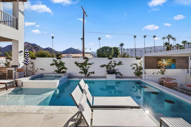 Photo - 51116 Avenida Mendoza