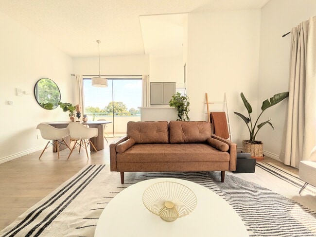 Photo - 2584 S Centinela Ave Unit 7