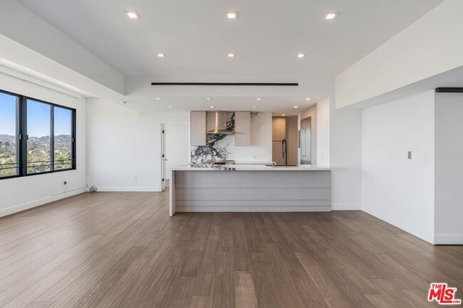 Photo - 10501 Wilshire Blvd Unit 1812
