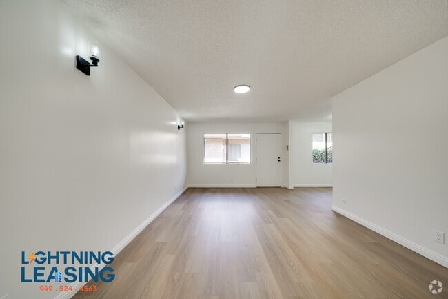 Building Photo - 14630 1/2 Magnolia-204C Unit 204C Rental