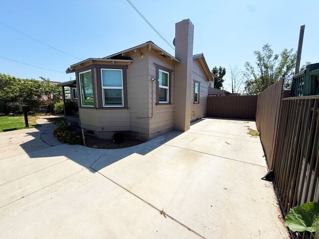 Photo - Updated 3 Bed/2 Bath Home For Rent!