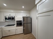 Photo - 1740 Huntington Dr Unit G