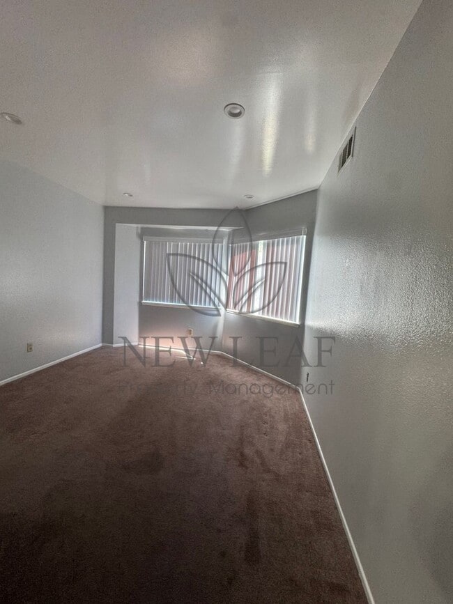 Photo - Stunning 2 Bedroom in the Heart of Ontario