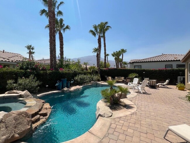 Building Photo - 81415 Jacaranda Ct Rental