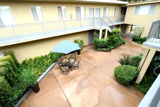 Photo - 4565 Hazeltine Ave Unit 215