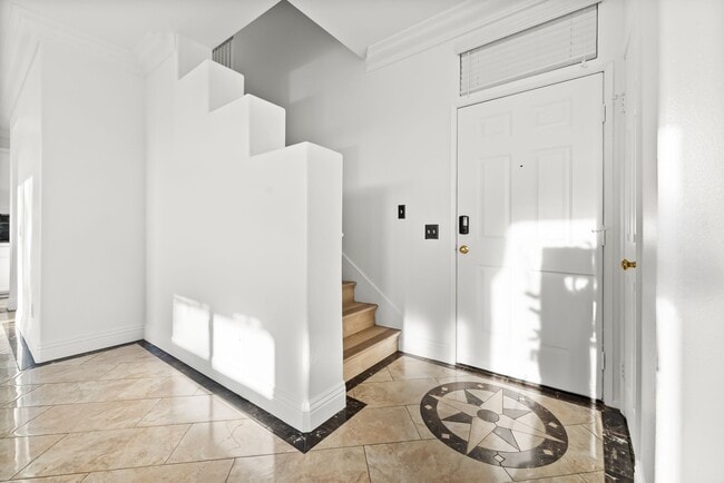 Photo - 1564 Clanton Pl