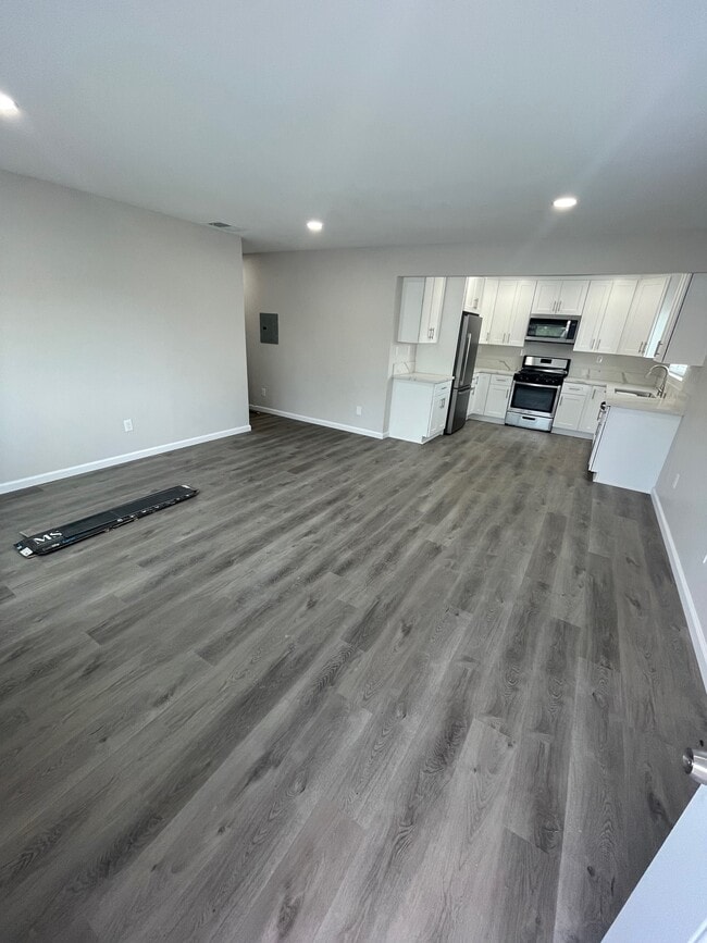 Building Photo - 410 Highland Ave Unit 410 Highland Ave