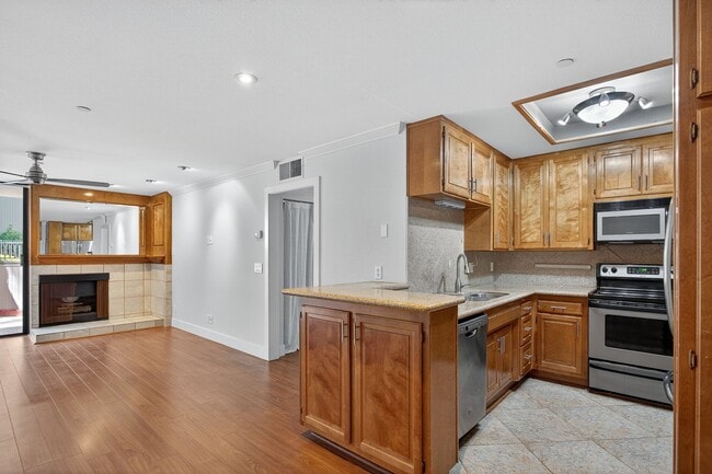 Building Photo - Spacious Marina District 1BR Condo with Modern Upgrades & Parking Unit 108