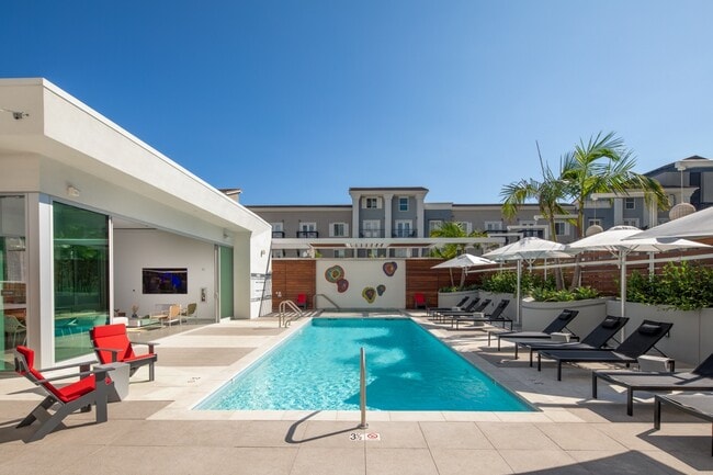 200 West Ocean Pool - 200 West Ocean