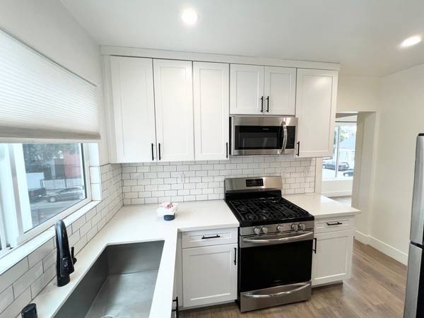 Photo - 1254-1260 N. Citrus Avenue