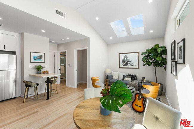 Photo - 2656 S Garth Ave Condo