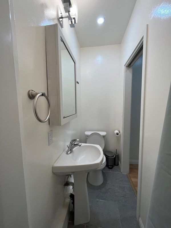 Photo - 2645 Chadwell Ave Unit Studio