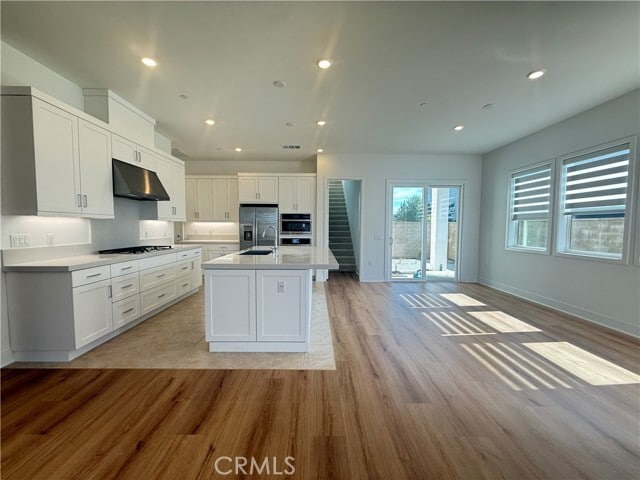 Photo - 301 Shoveler