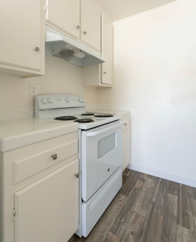 Photo - Greentree Apartments