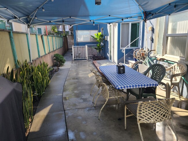 Photo - 833 E Ocean Blvd Apartments
