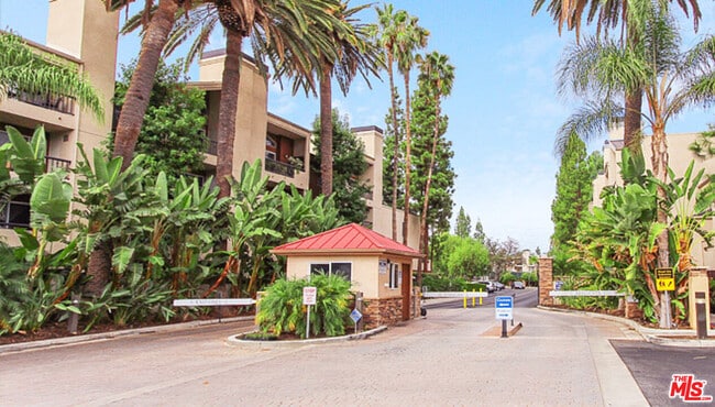 Building Photo - 21400 Burbank Blvd Unit 223
