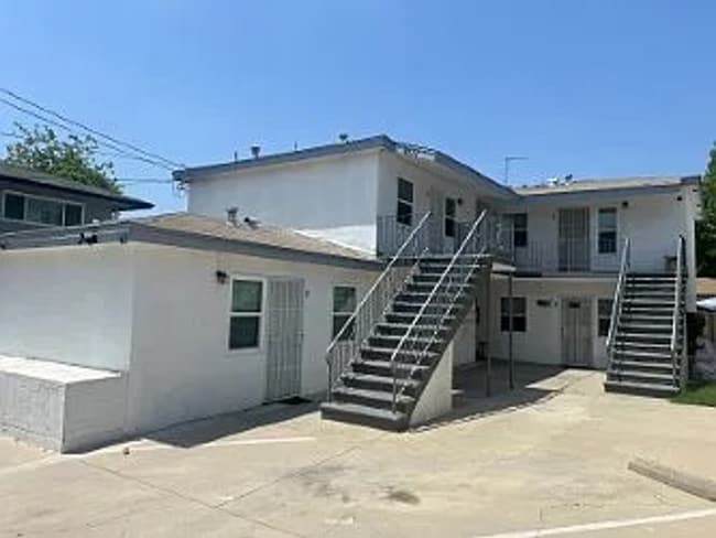 Building Photo - 9511 Los Angeles St Unit 5 Rental