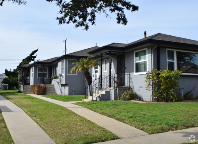 Building Photo - 5959 1/2 La Tijera Blvd Unit Rear Rental