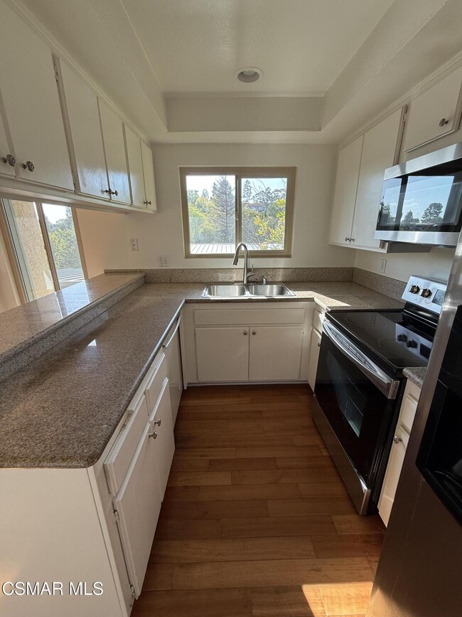 Photo - 460 Arbor Ln Ct