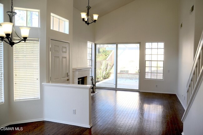 Photo - 495 Novara Way