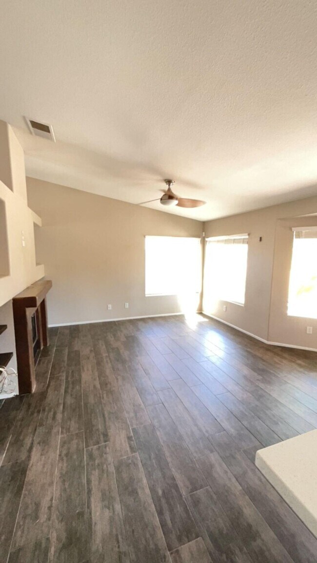 Photo - 45450 Deerbrook Cir